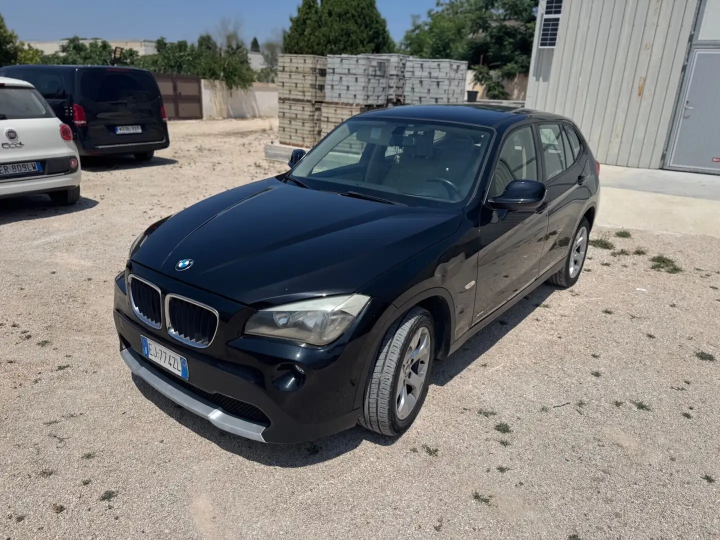 BMW X1 Bmw X1 xDrive 18d motore sostituito e catene nuove Noir - 1
