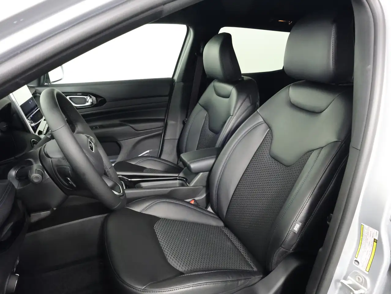 Jeep Compass photo Jeep Compass