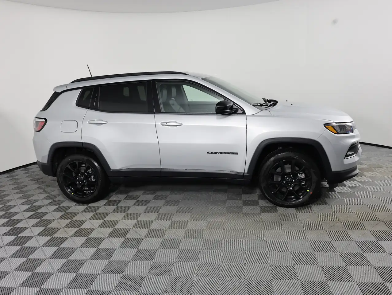 Jeep Compass photo Jeep Compass
