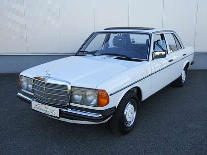 Mercedes-Benz 230  W123 Erstbesitz! Nur 88tkm
