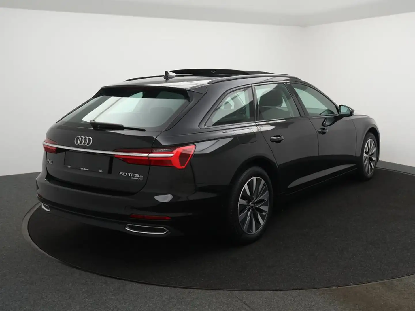 Audi A6 Avant PHEV Audi A6 Avant 50TFSIe QUATTRO 299PK *AUTOMAAT*PANO DAK*LEDER*CAMERA*APP CONNECT*NAVI*BLTH*CRUISE*PDC*DIGITAL D Schwarz - 2