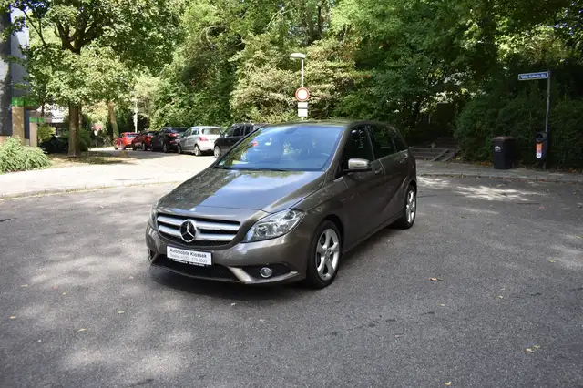 Mercedes-Benz B 200 Automatik, PDC, Shz, etc.