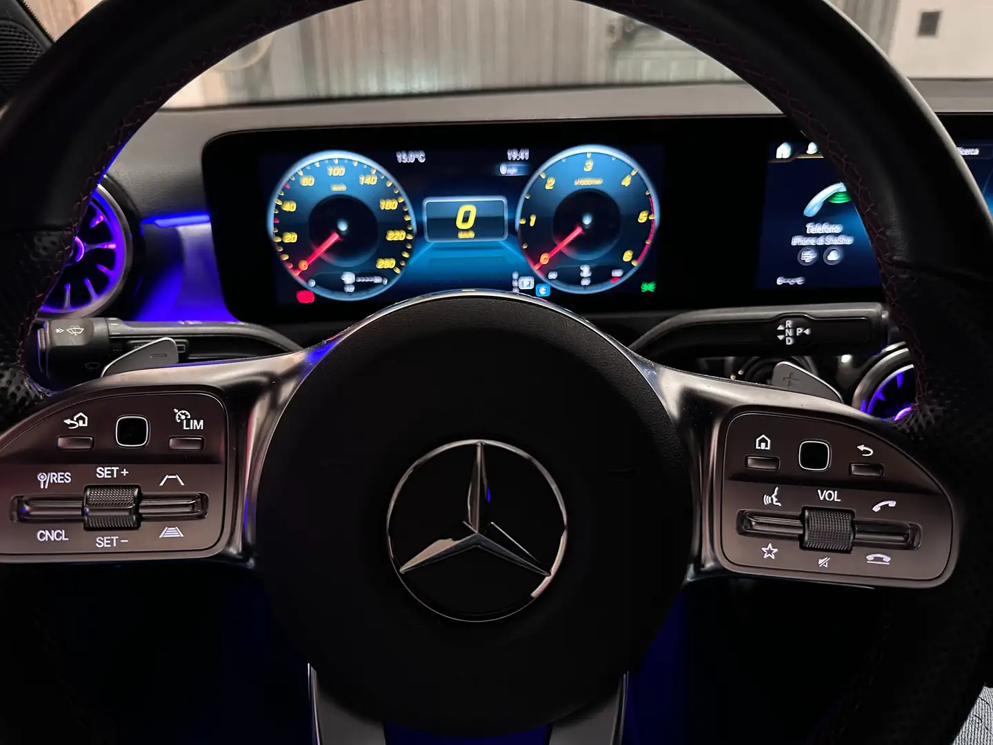 Mercedes-Benz A 200 A 200 d Premium auto Grigio - 2