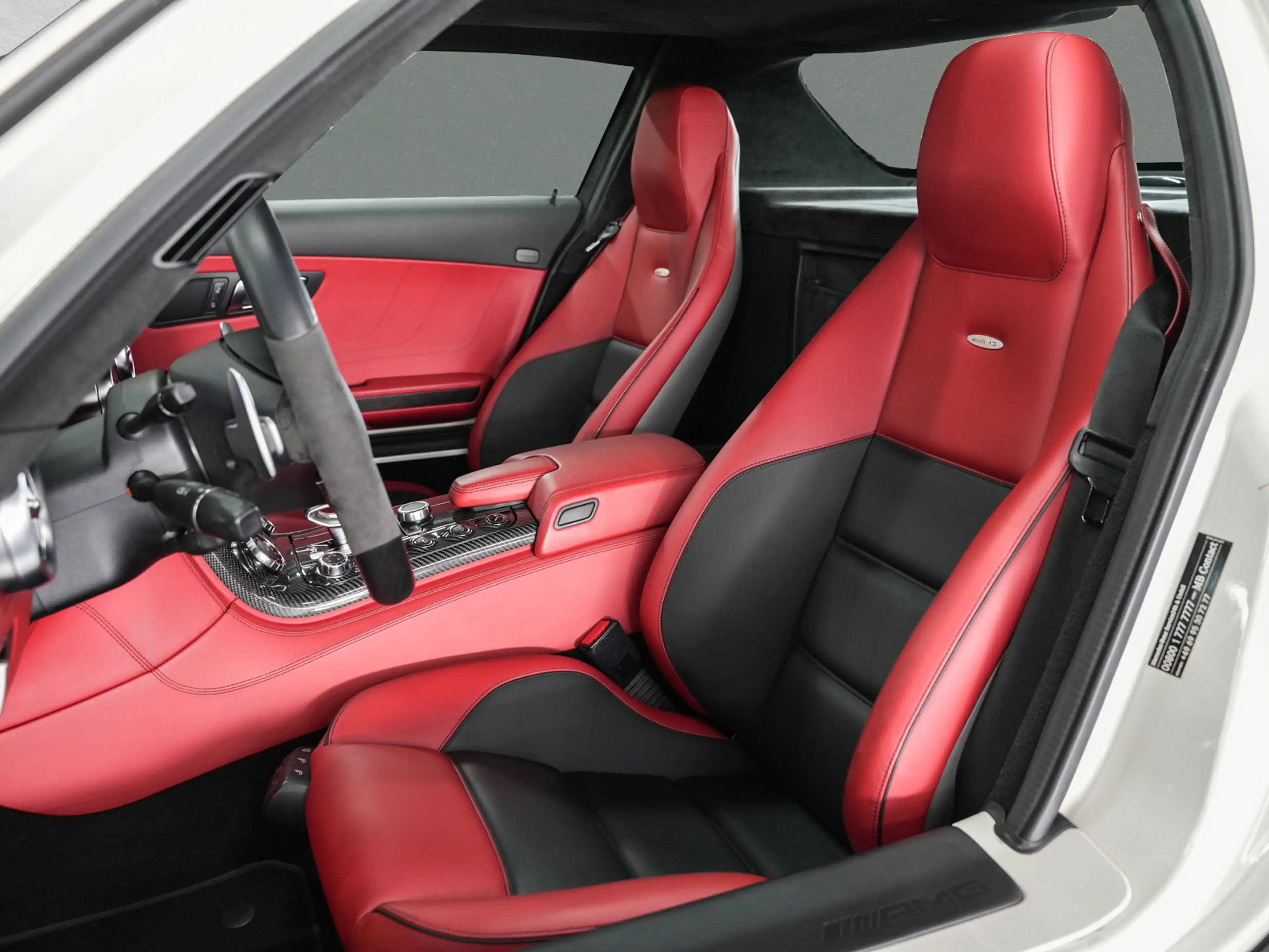 Mercedes-Benz SLS Coupe - designo Sonderlack|Carbon Interieur — photo 7