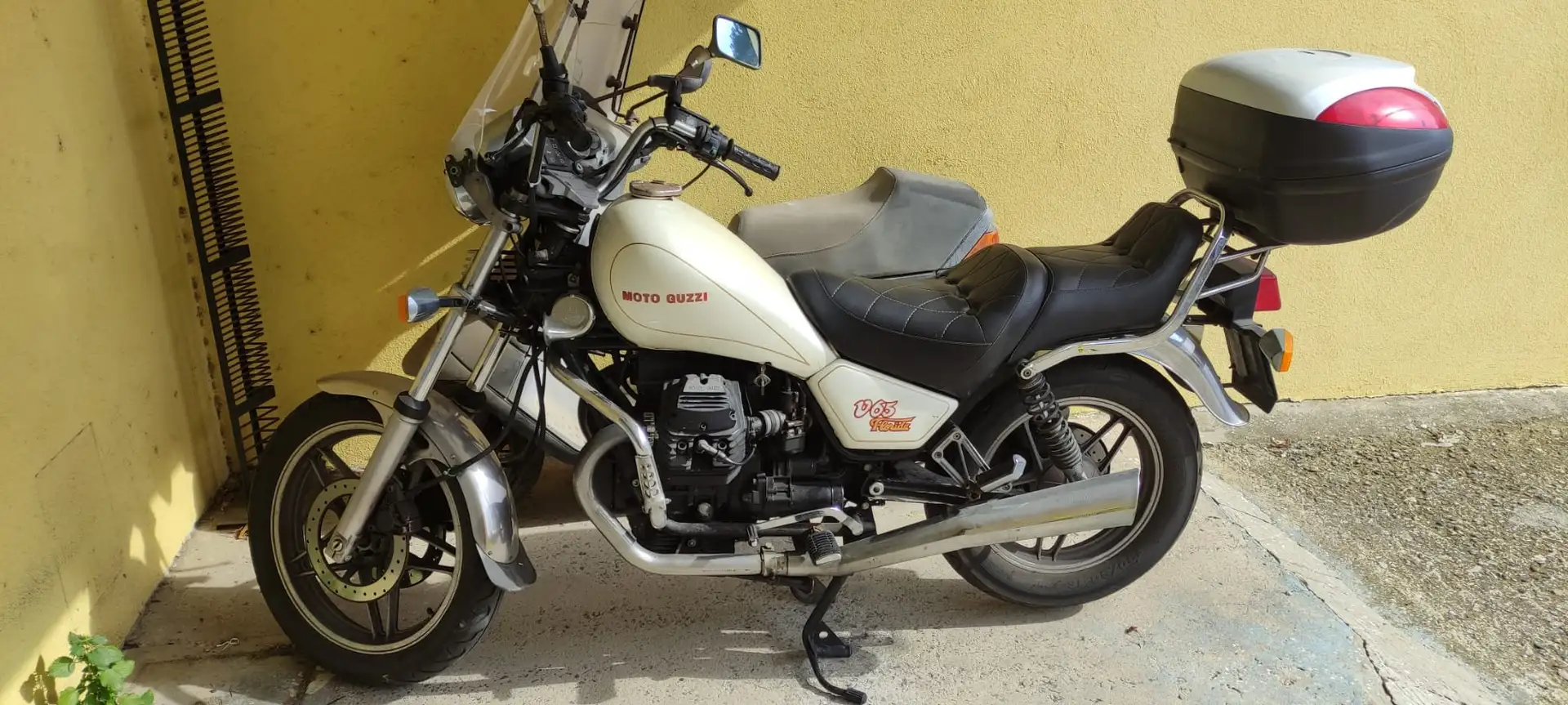 Moto Guzzi V 65 Florida 650 Bianco - 1