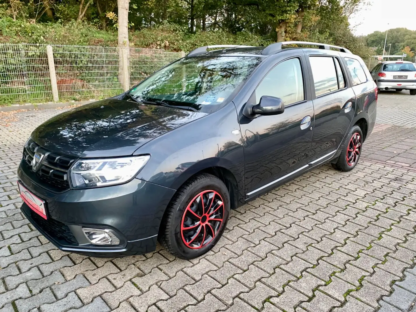 Dacia Logan MCV Comfort/1 Hand /Scheckheftgepflegt Grau - 2