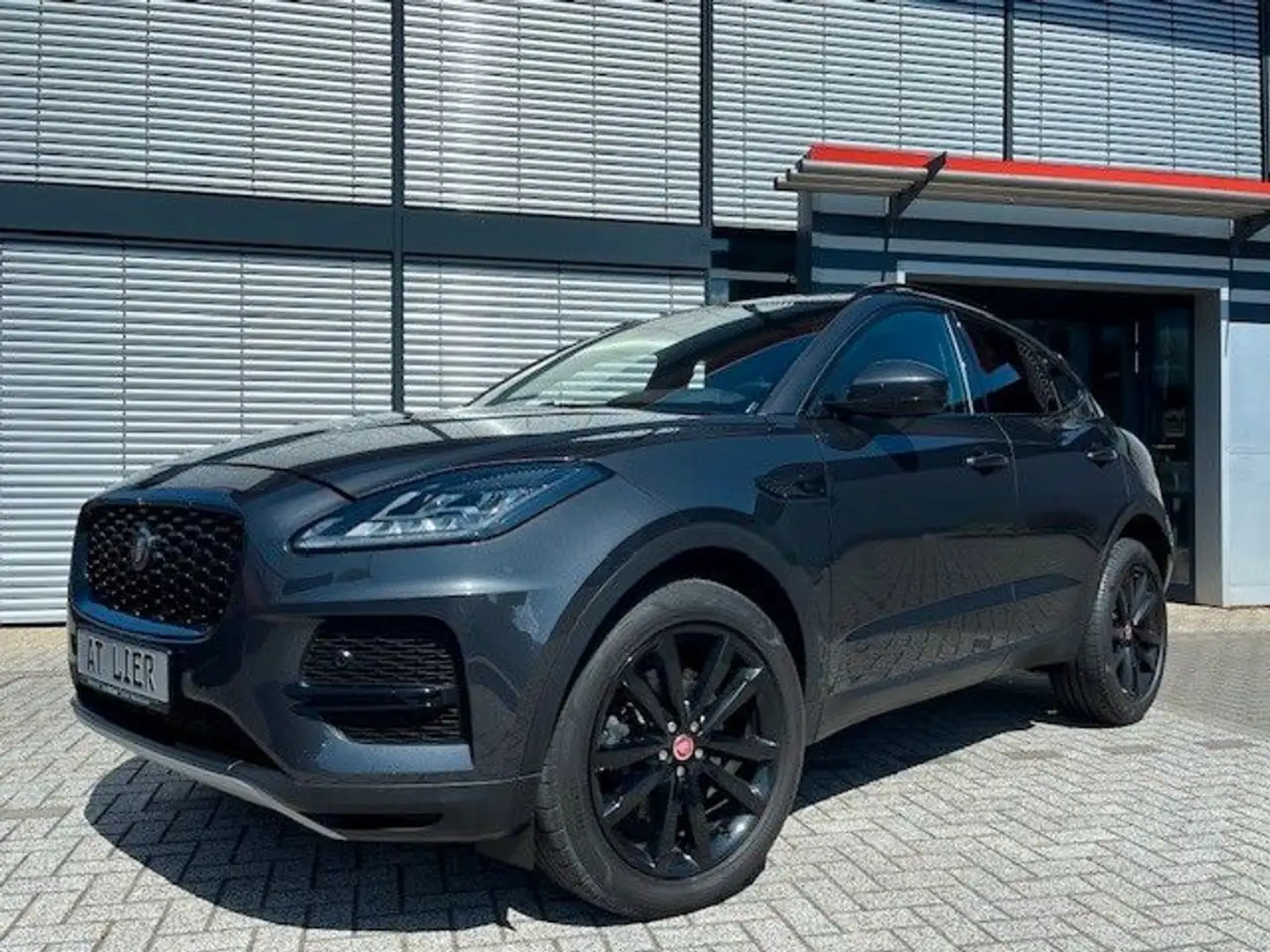 Jaguar E-Pace S D200 AWD LED KAMERA MEMORY PANORAMA Grau - 1