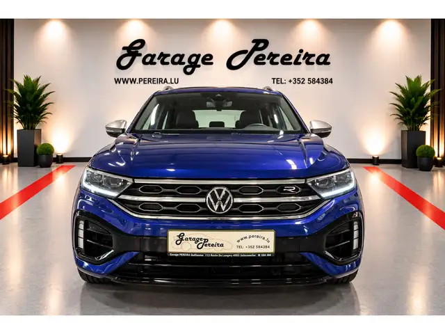 Volkswagen T-Roc view 2