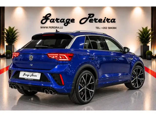 Volkswagen T-Roc view 3