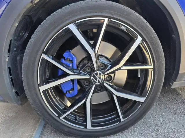 Volkswagen T-Roc view 10