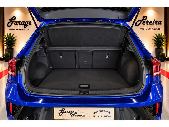 Volkswagen T-Roc view 6