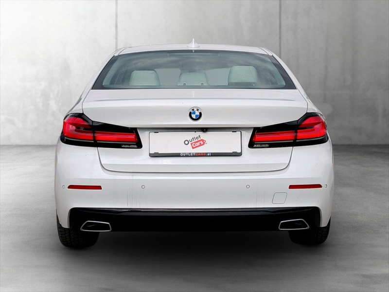 BMW 518 d Lim. Aut LED+LEDER+NAVI+S-DACH+HUD+MEGAFARBE — photo 5