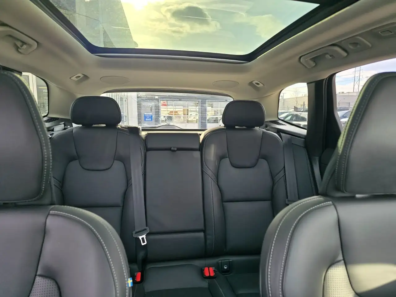 Volvo XC60 снимка Volvo XC60
