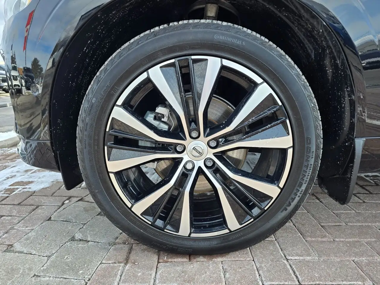Volvo XC60 снимка Volvo XC60