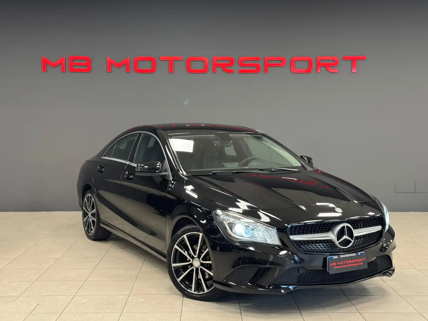 Mercedes-Benz CLA 200 d (cdi) Premium auto Nero - 1