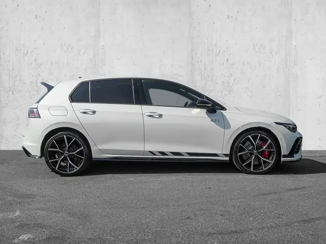 Volkswagen Golf view 5