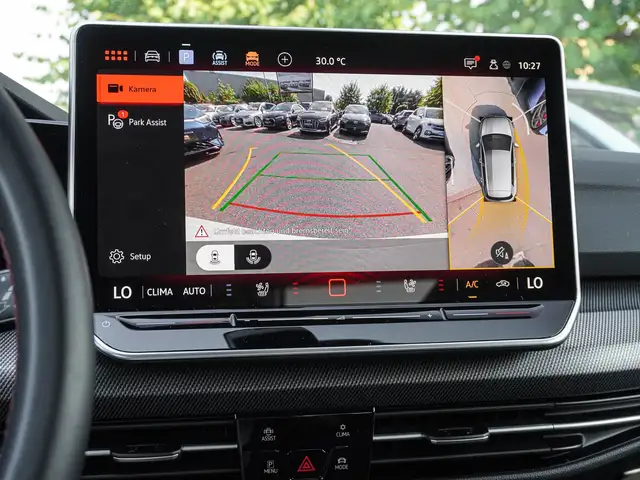 Volkswagen Golf view 14