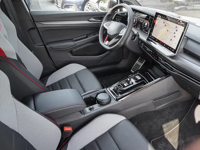 Volkswagen Golf view 9