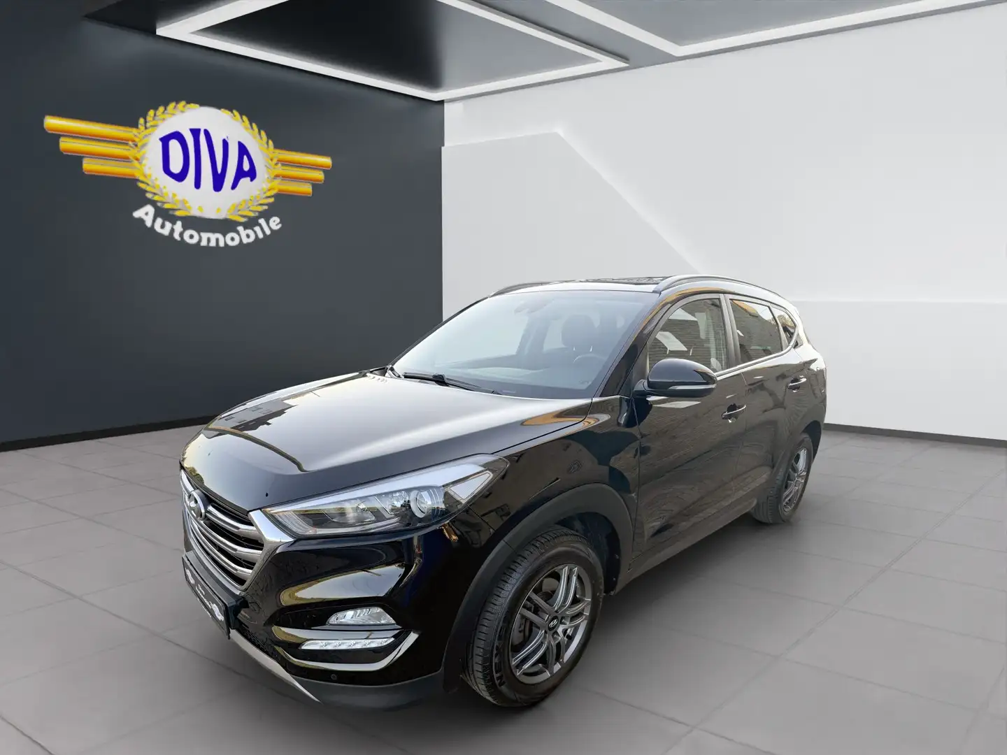 Hyundai TUCSON Style 4WD 1.Hand Schwarz - 1
