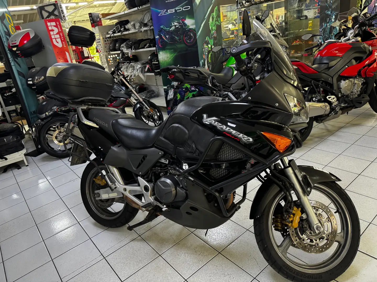 Honda Varadero Noir - 1