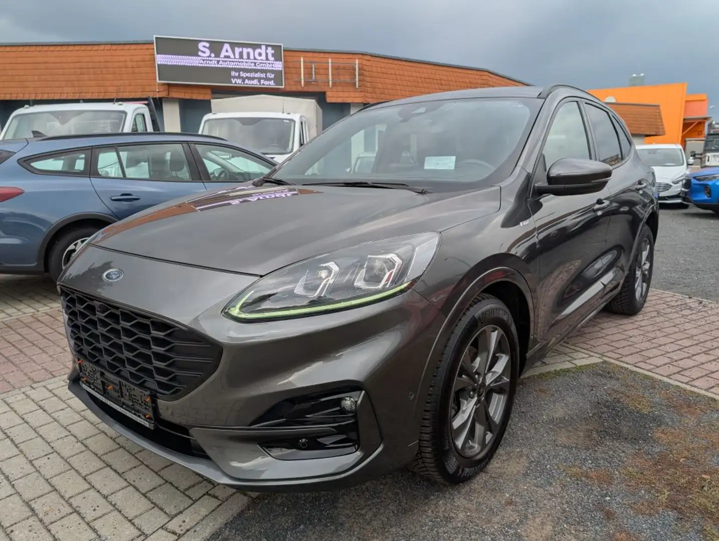 Ford Kuga 2.0 Diesel 150PS ST-LINE X LED ACC Winterpaket Grau - 2