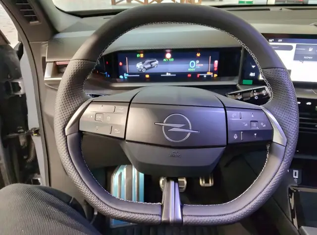 Opel Grandland view 14