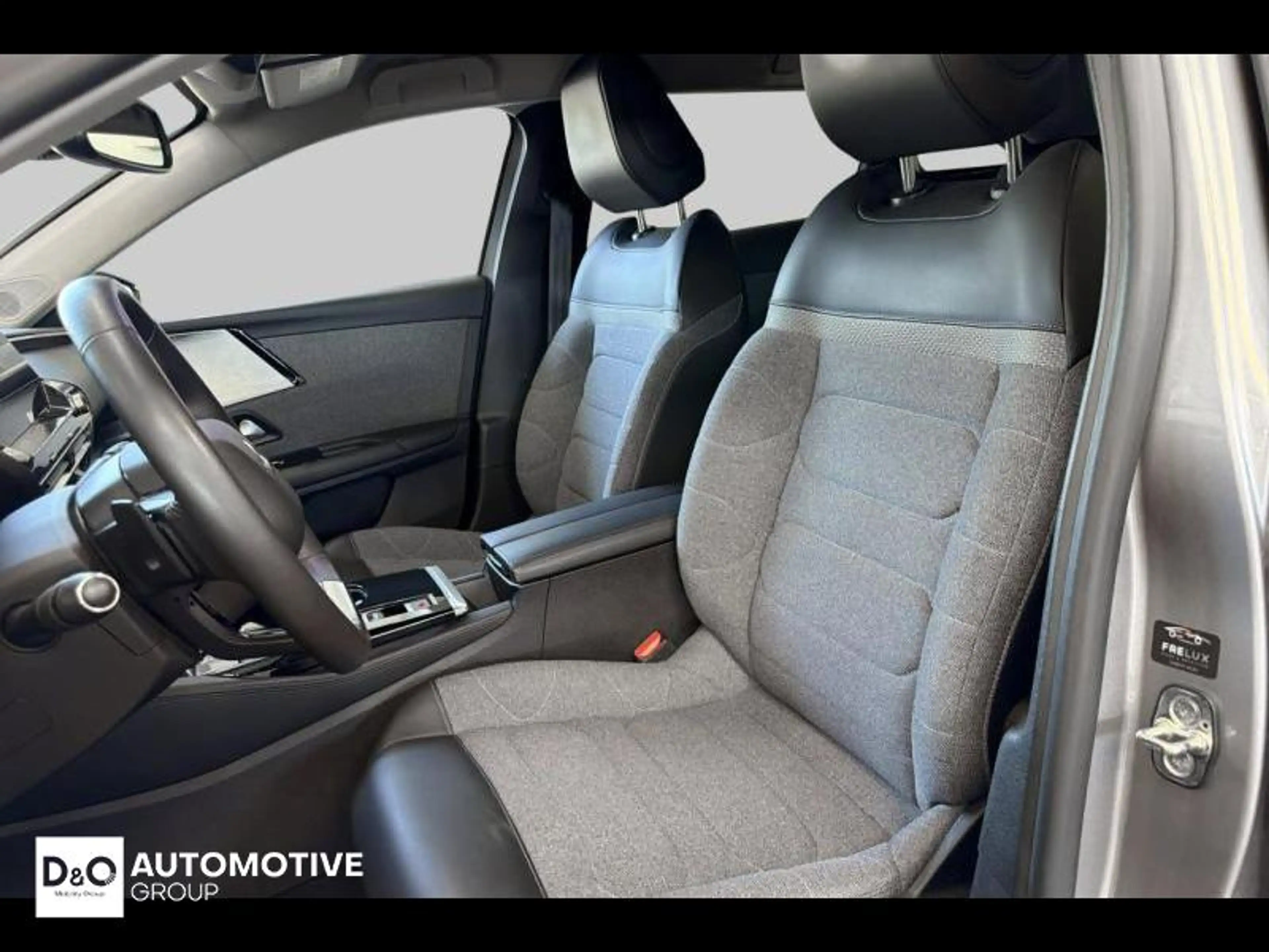 Citroen C5 X Feel camera gps — photo 9