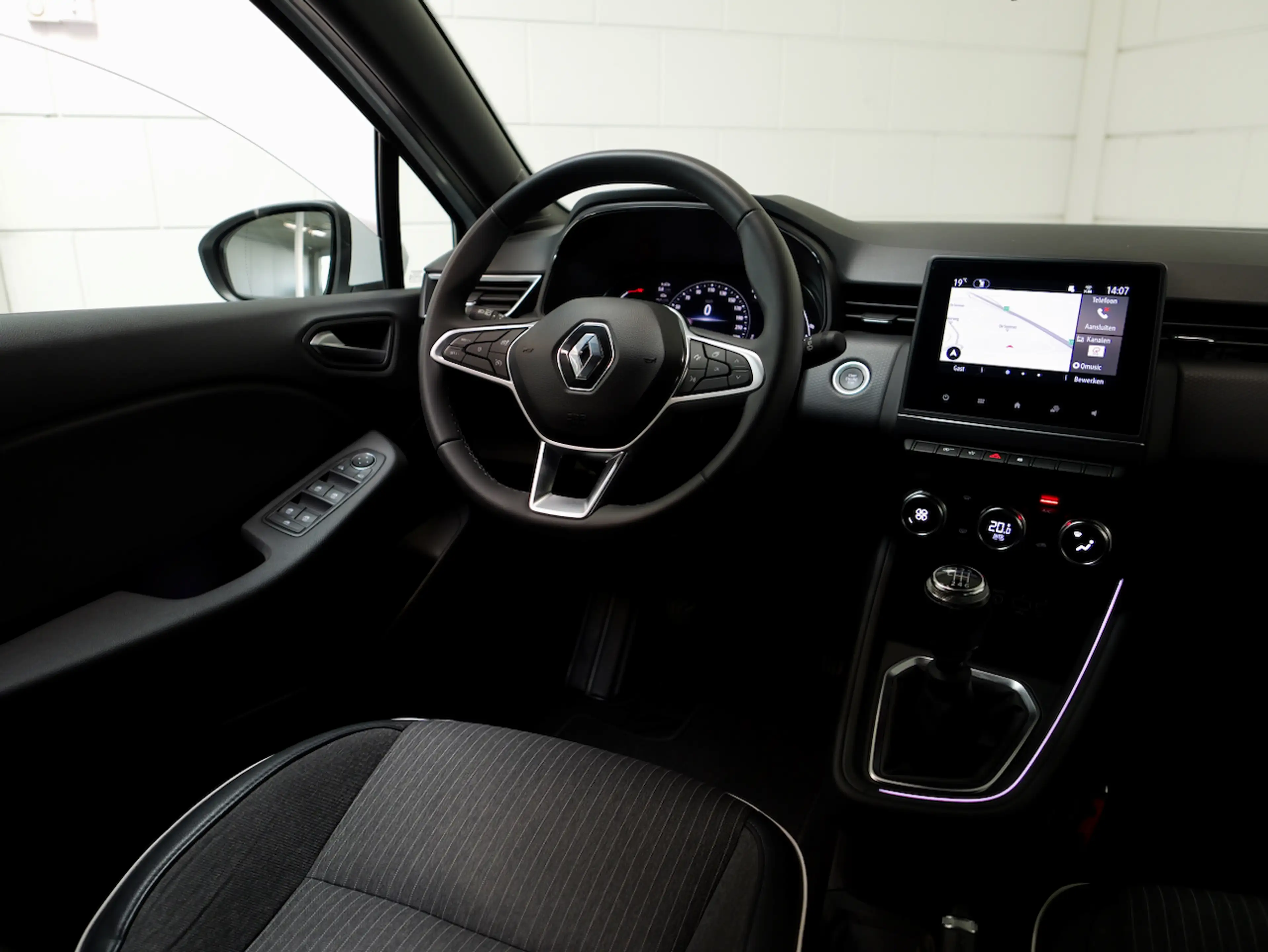 Renault Clio 1.0 TCe Intens Navi/ECC/PDC/Carplay (all-incl. pri — photo 31