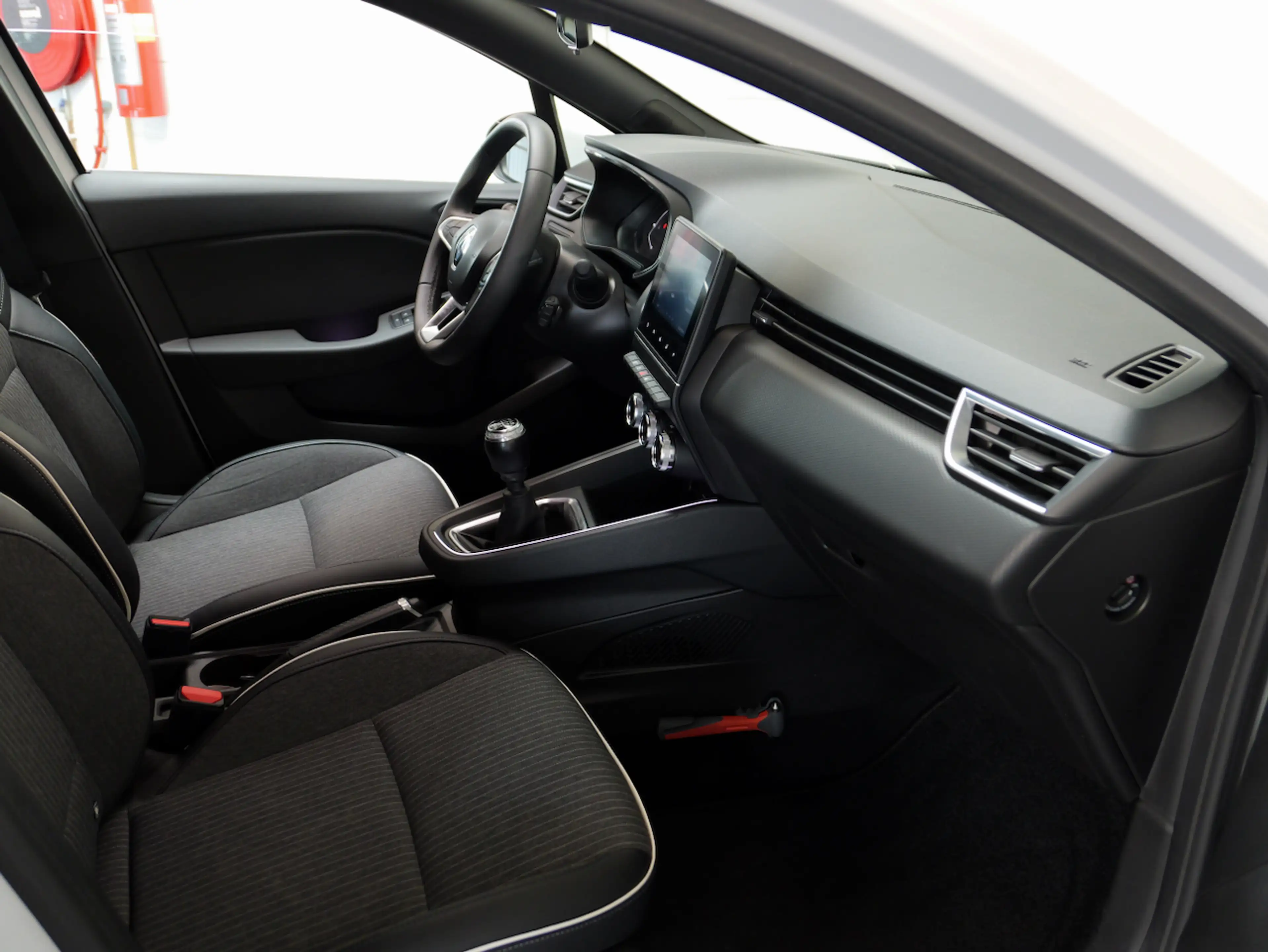 Renault Clio 1.0 TCe Intens Navi/ECC/PDC/Carplay (all-incl. pri — photo 4