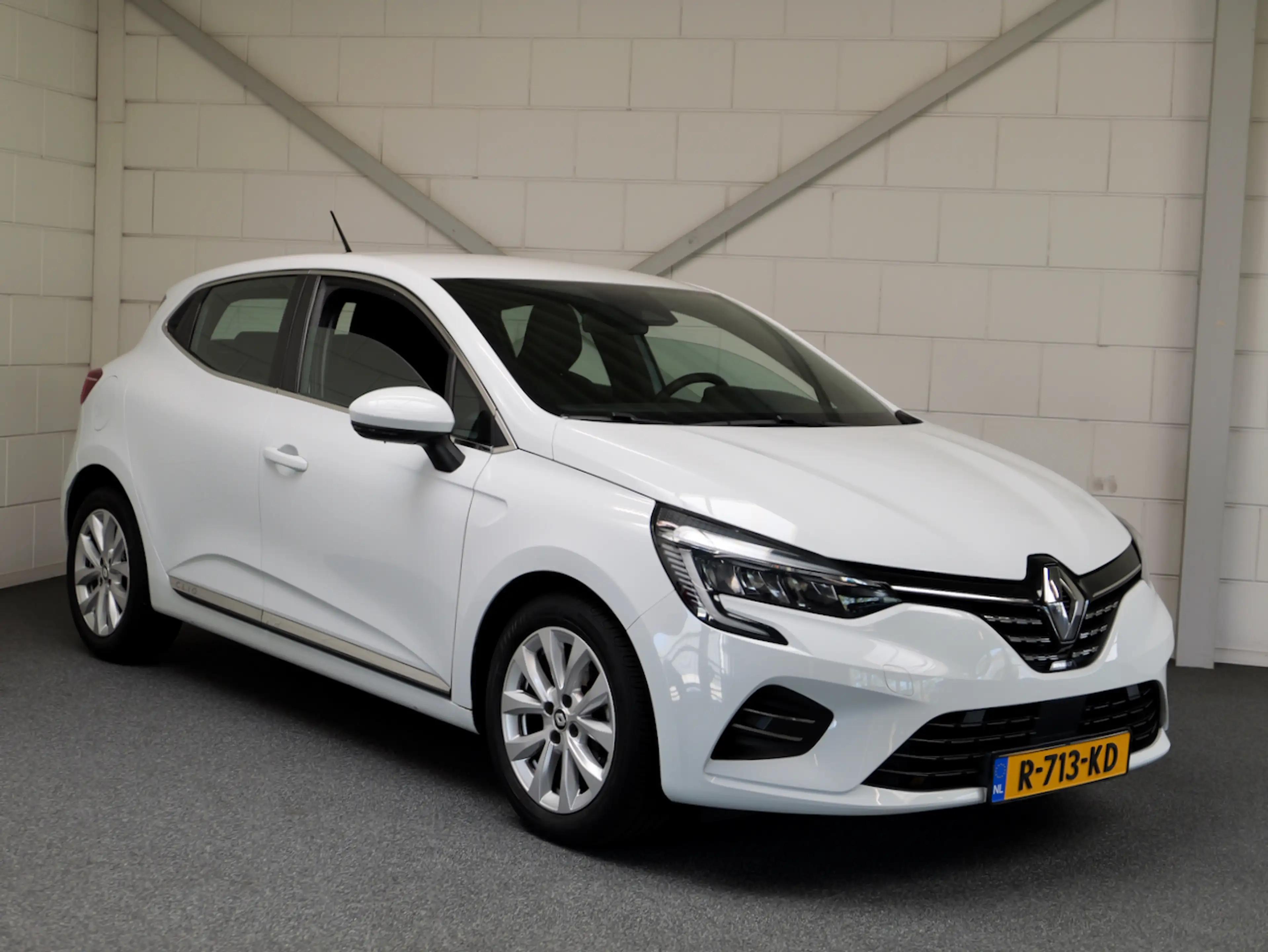Renault Clio 1.0 TCe Intens Navi/ECC/PDC/Carplay (all-incl. pri