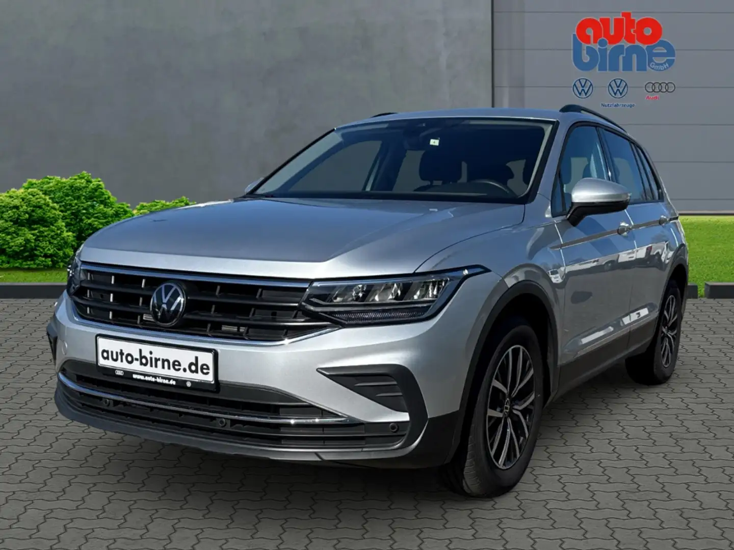 Volkswagen Tiguan 2.0 TDI Life Navi LED ACC Apple CarPlay Android Au Silber - 1