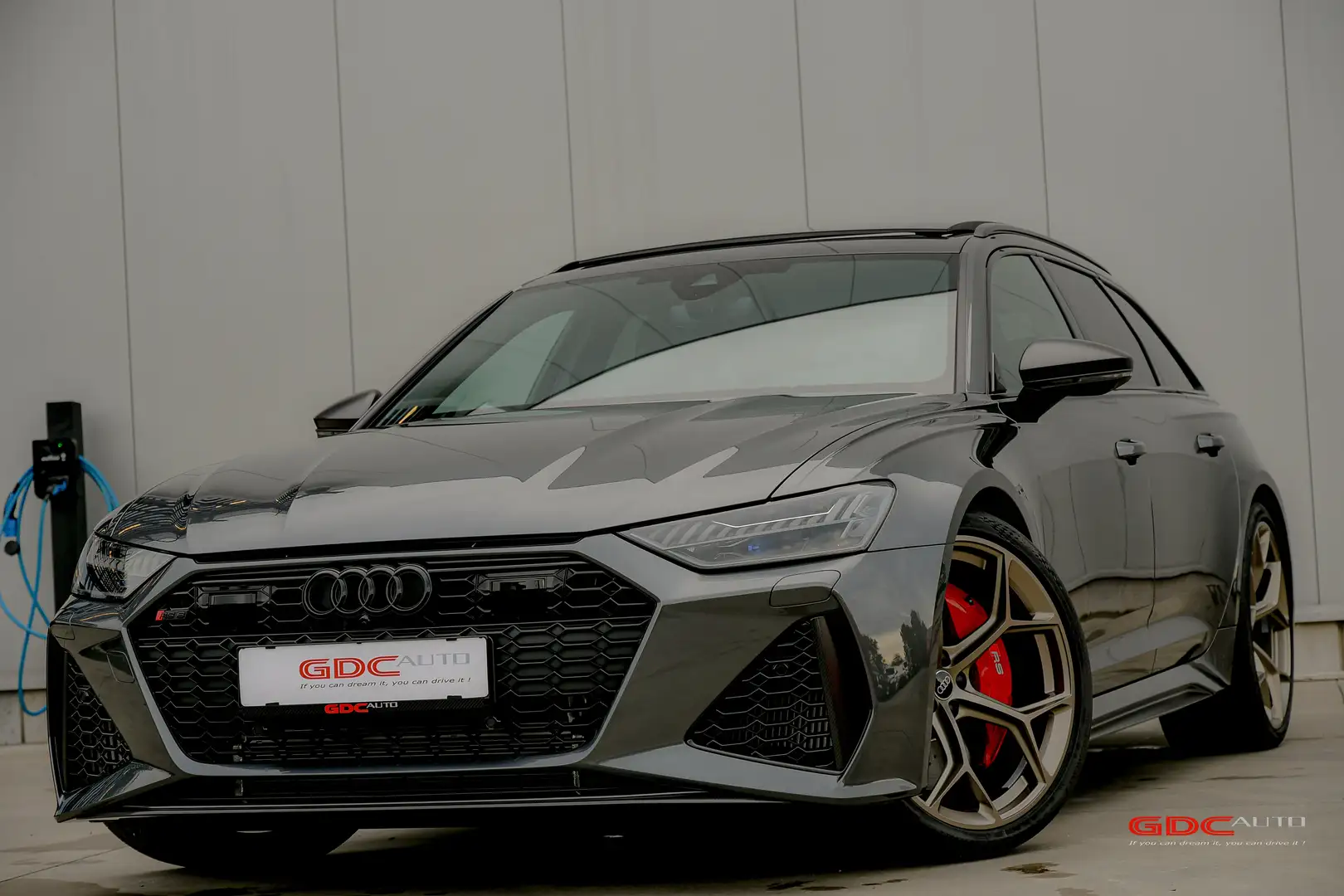 Audi RS6 Quattro Performance / Carbon Pakket / New. siva - 1