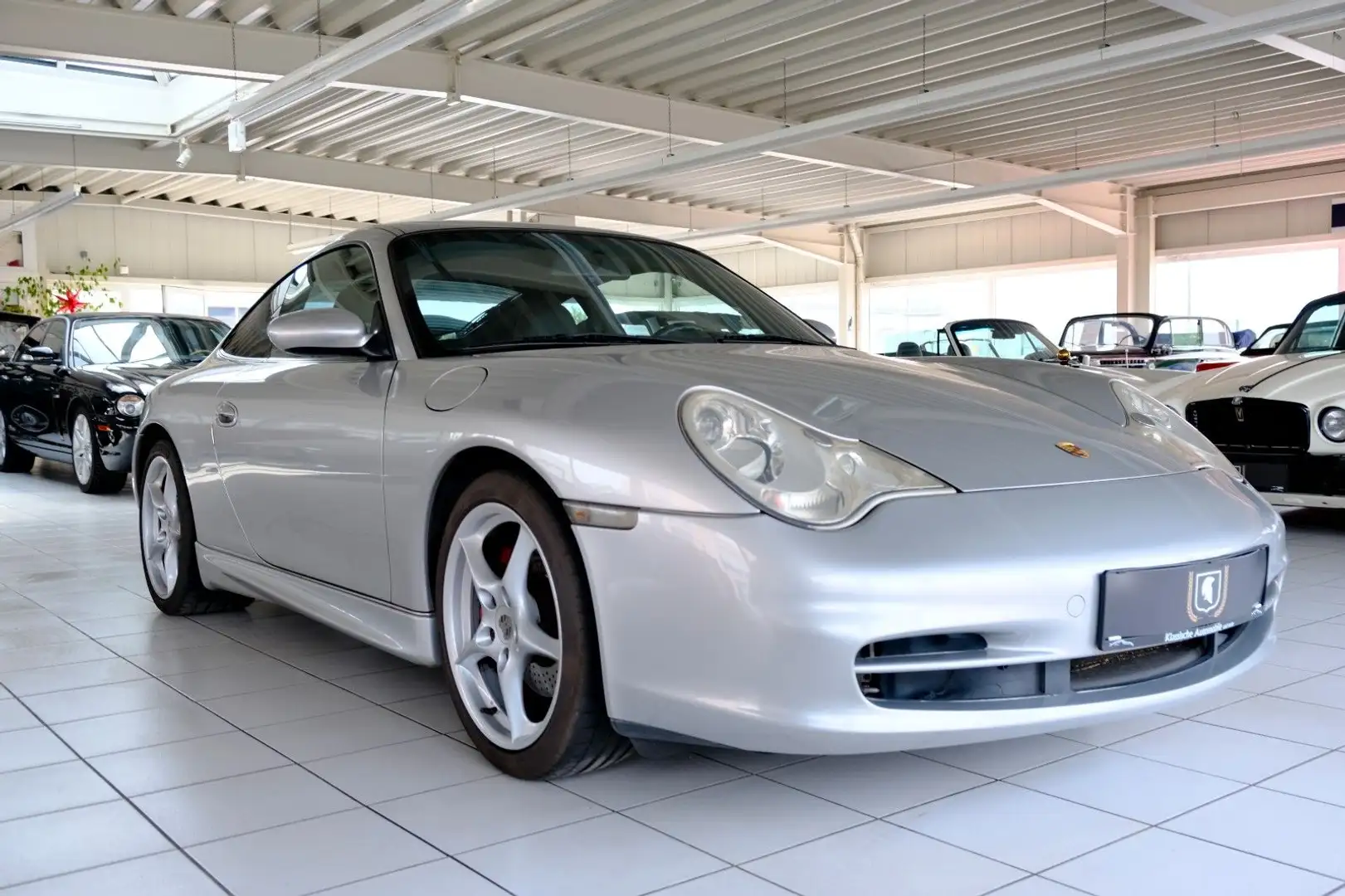 Porsche 996 Carrera Coupé - 1