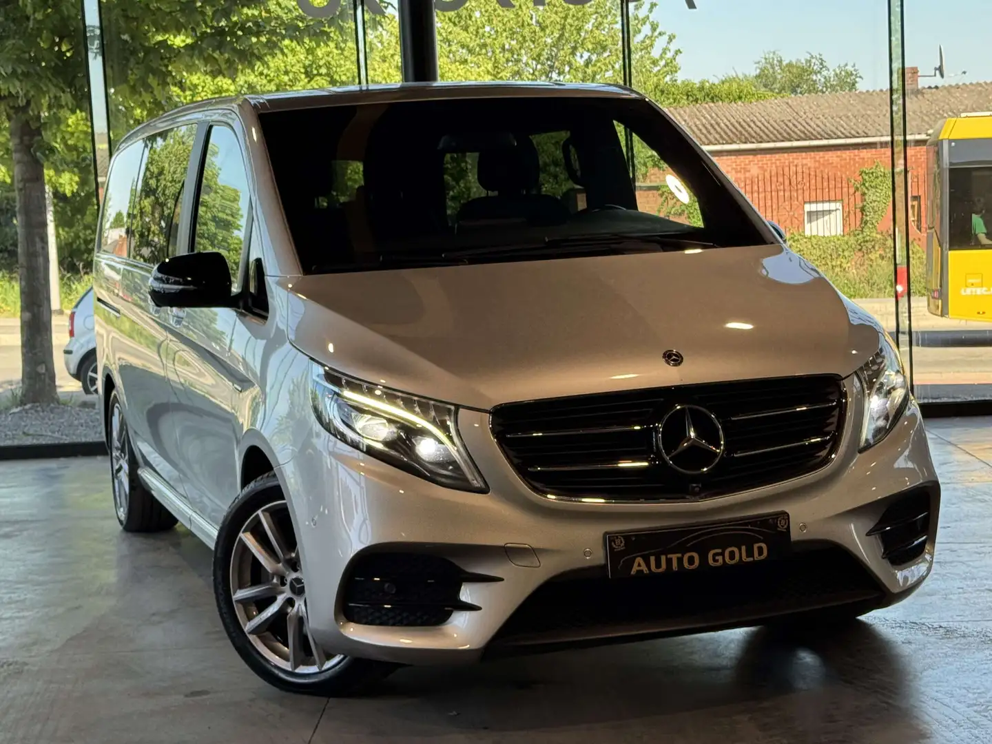Mercedes-Benz V 250 D/EDITION/PACK AMG/7 PLACES/FULLOPTIONS Gris - 2