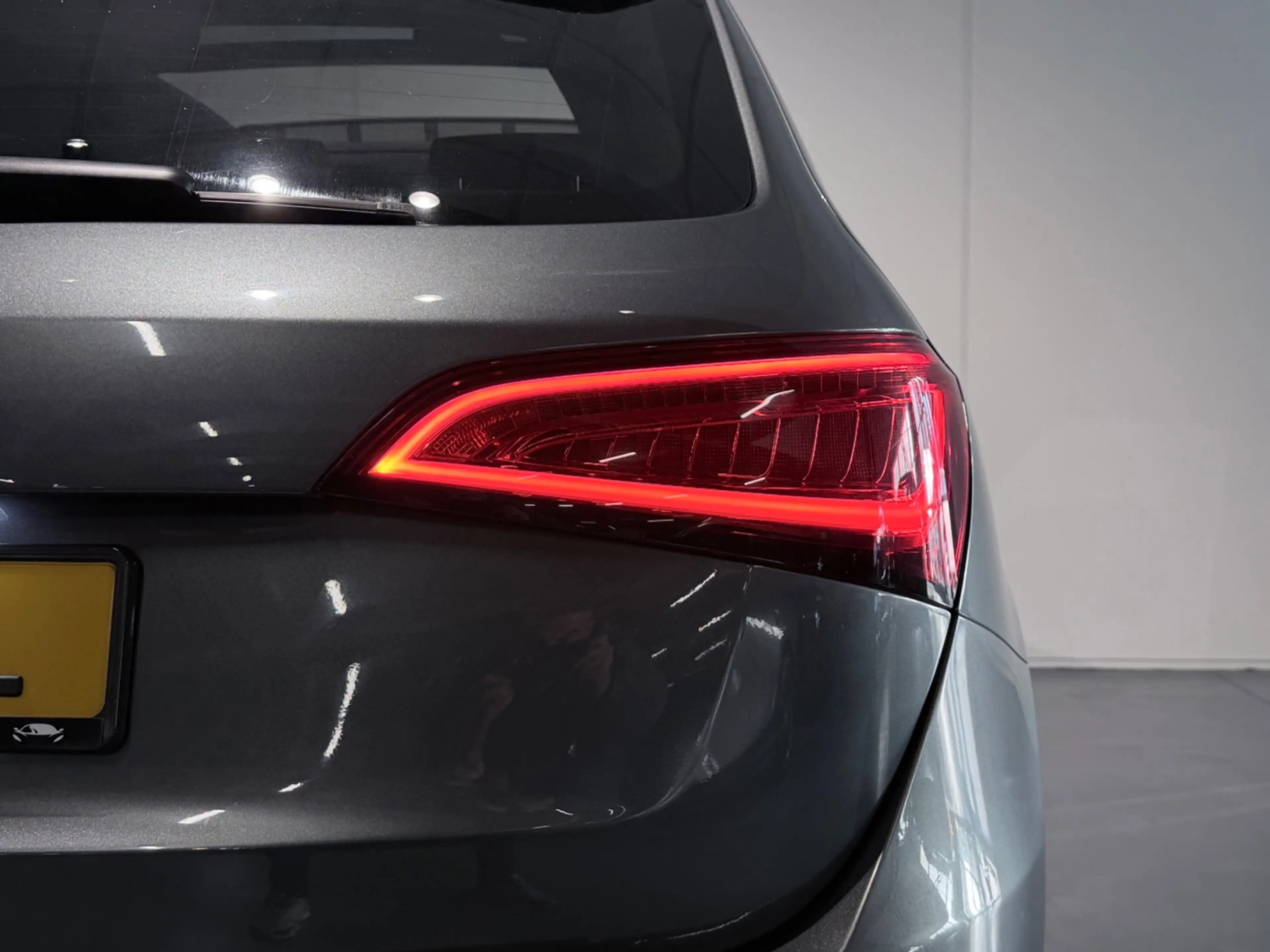 Audi Q5 2.0 TFSI Quattro S-Line Black Edition /Clima/PANO/ — photo 20