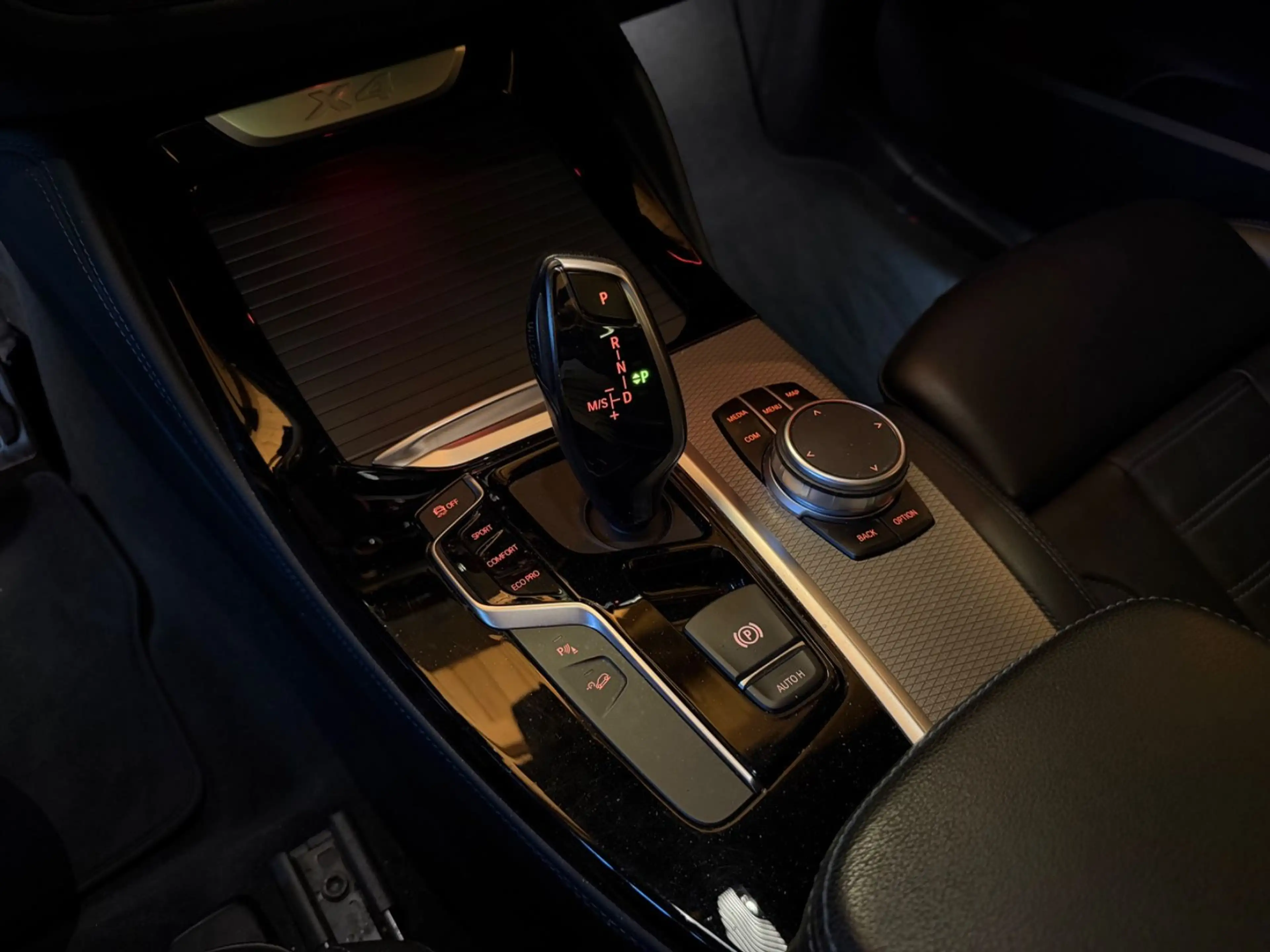 BMW X4 xDrive 30d M Sport *2.Hand*Pano*Leder*AHK* — photo 14