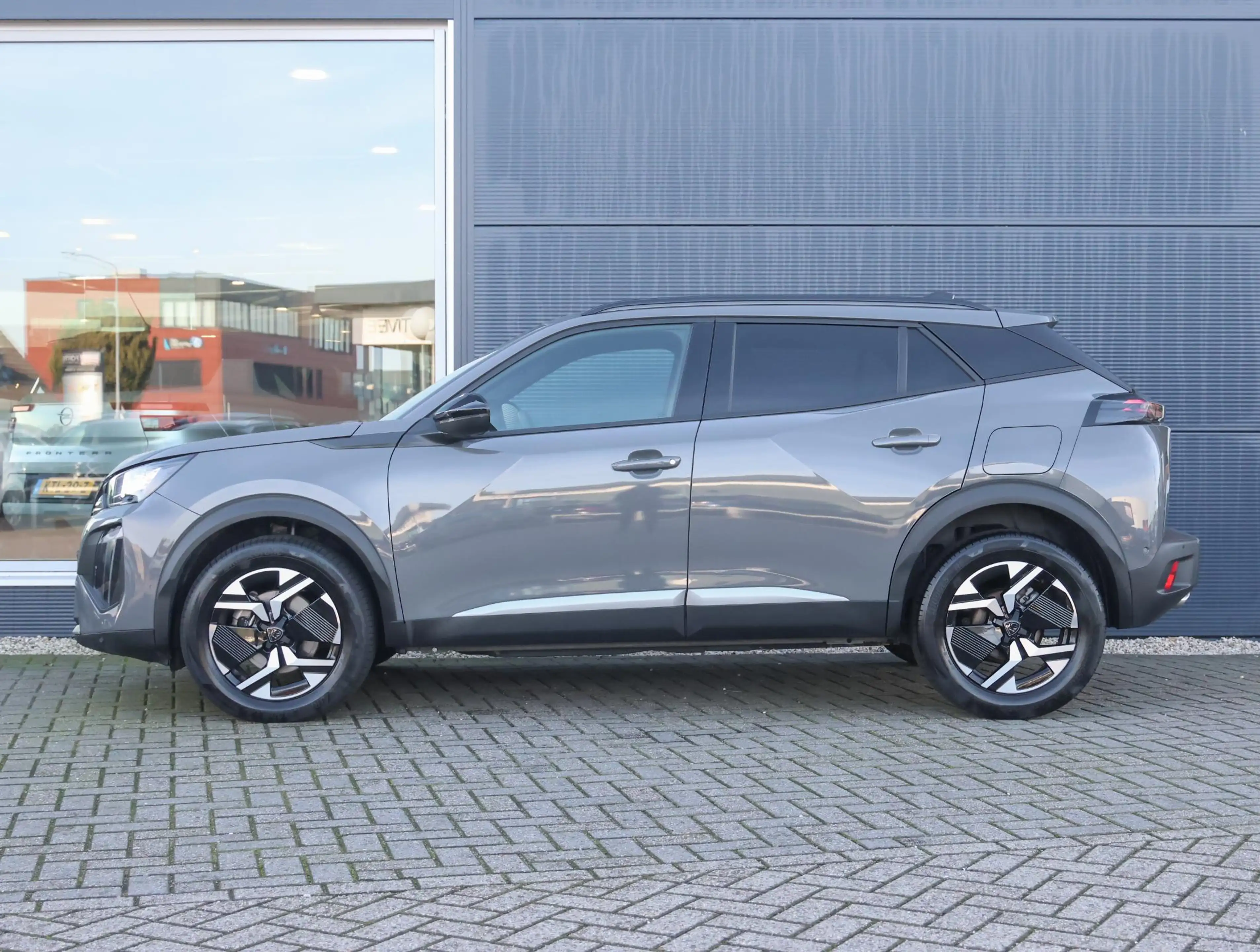 Peugeot 2008 1.2 Hybrid 145 Allure Camera | 8 jaar garantie! | — photo 2