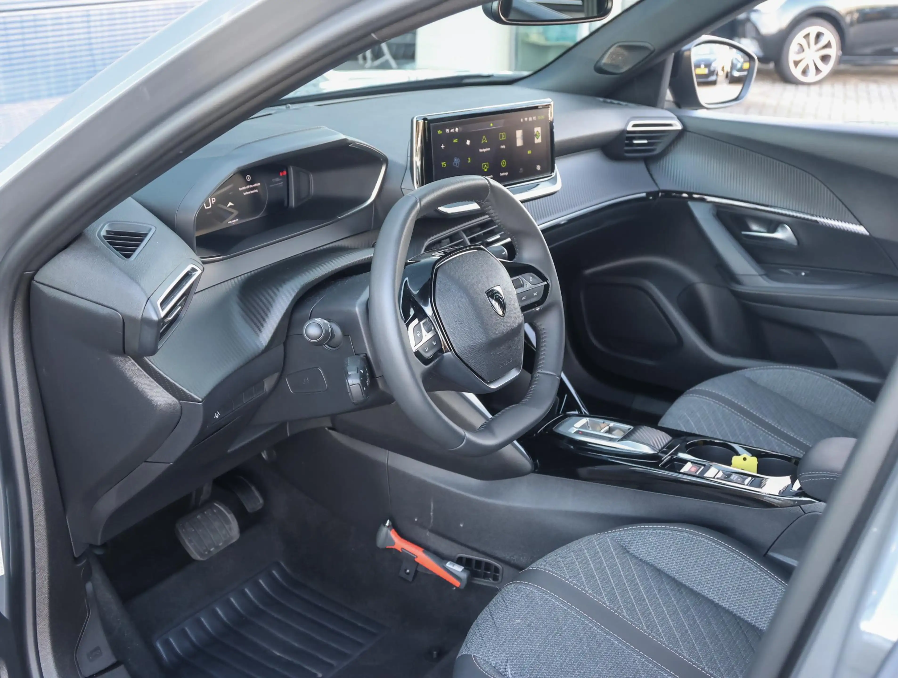 Peugeot 2008 1.2 Hybrid 145 Allure Camera | 8 jaar garantie! | — photo 10