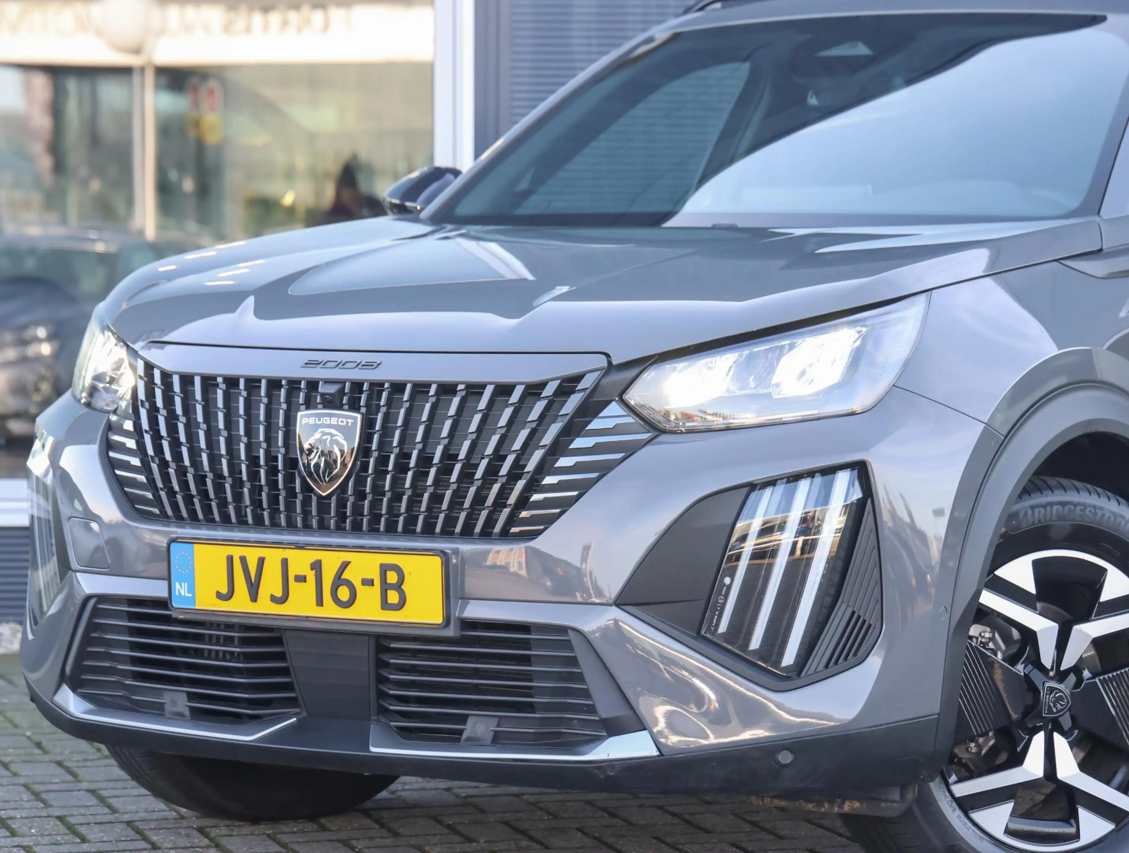 Peugeot 2008 1.2 Hybrid 145 Allure Camera | 8 jaar garantie! | — photo 5