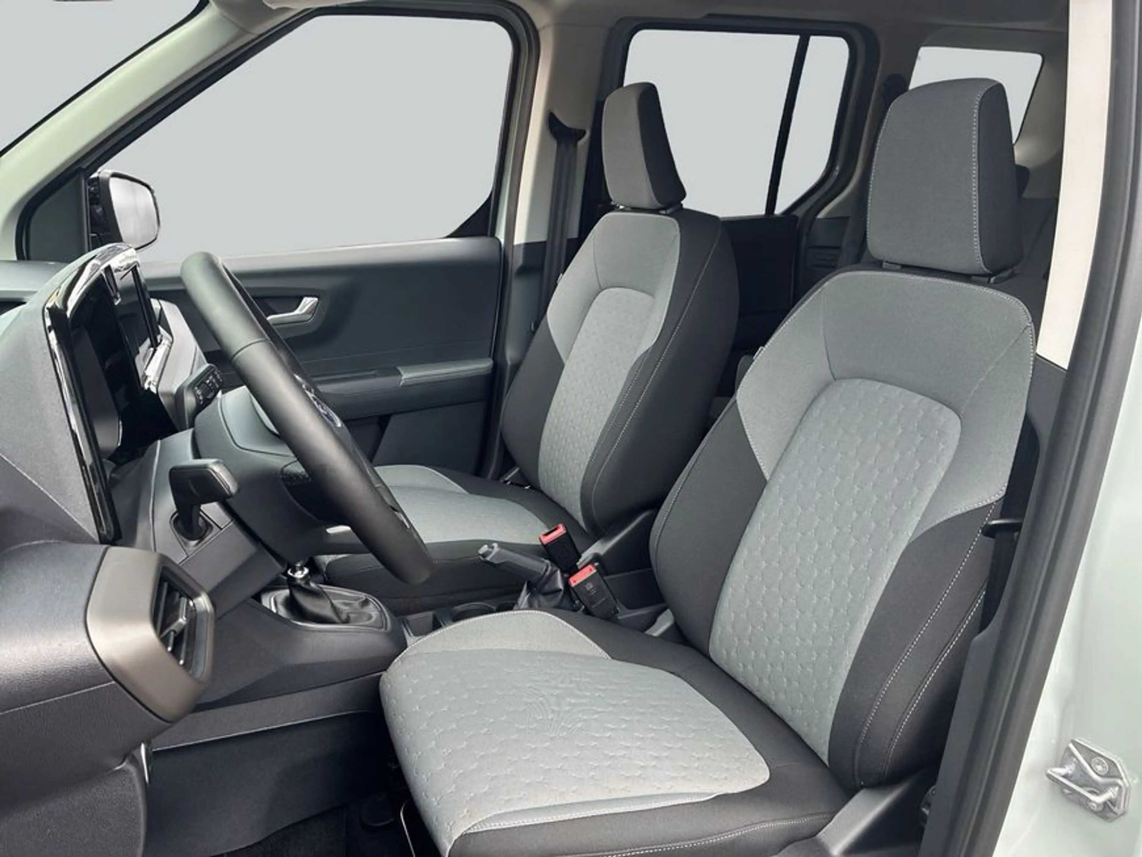 Ford Tourneo Courier 1.0 EcoBoost TITANIUM 92 kW, 5-tür — photo 10
