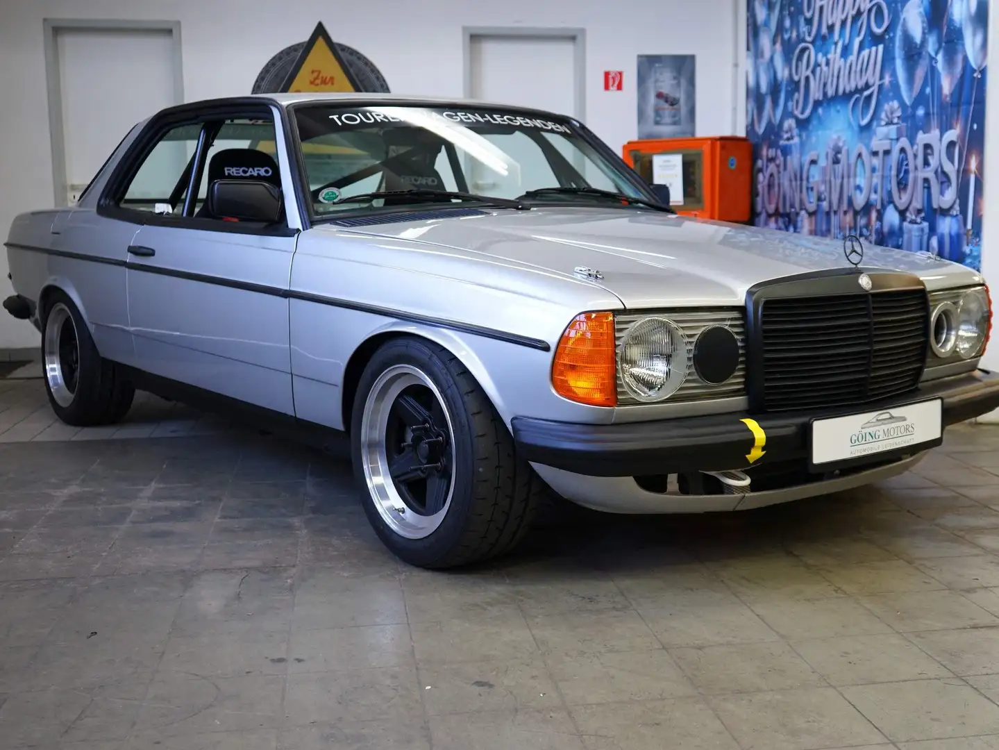Mercedes-Benz CE 280 C123 Rennwagen Neuaufbau auf Rohkarosse mit H-Kenn Argent - 2
