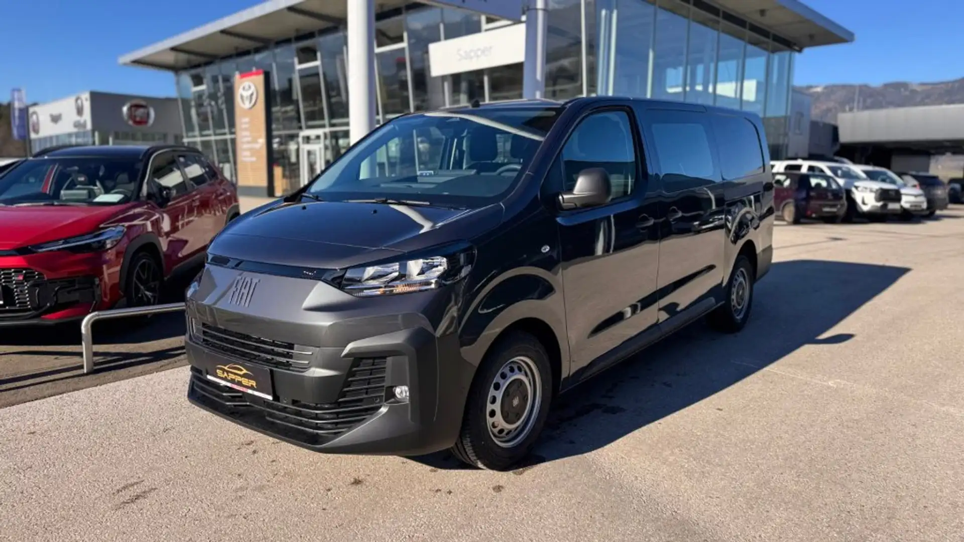 Fiat Scudo DoKa XL BlueHDi 145 S&S 6Gang Grau - 2