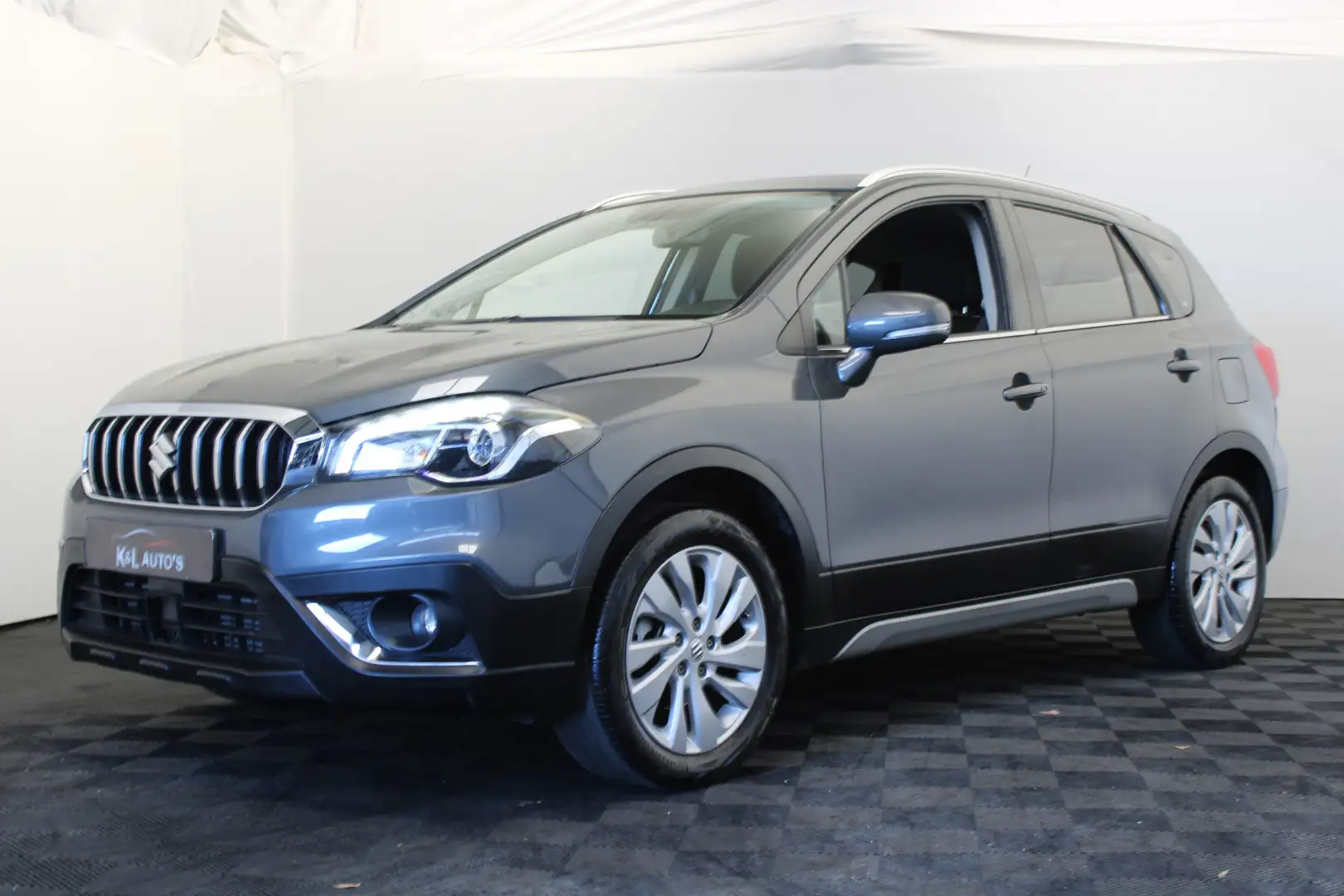 Suzuki S-Cross 1.4 Boosterjet Comfort Smart Hybrid |Stoelverwarmi Šedá - 1
