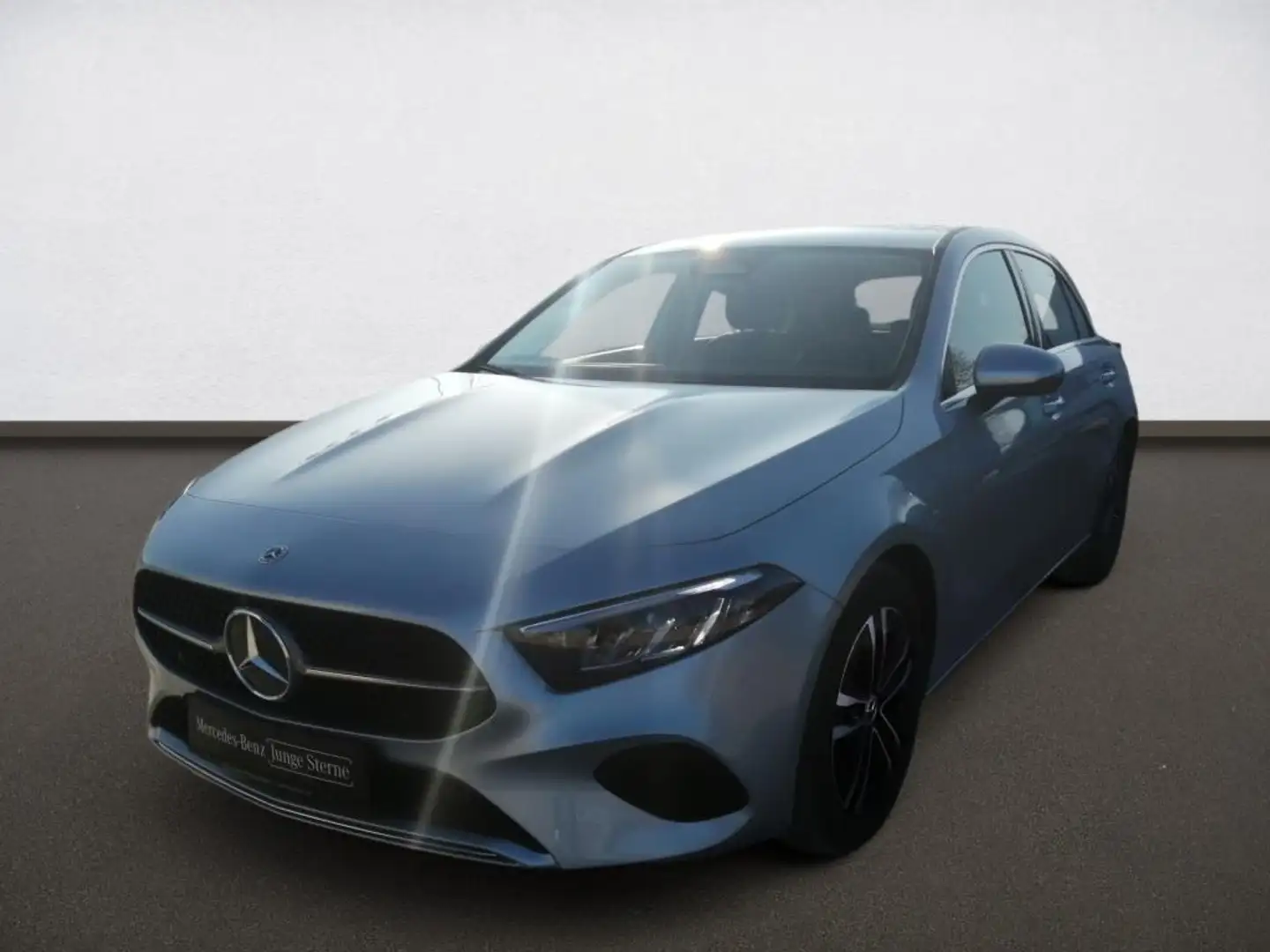 Mercedes-Benz A 200 MBUX*Progressive*CarPlay*AUT*LED*Navi*PTS Silber - 2