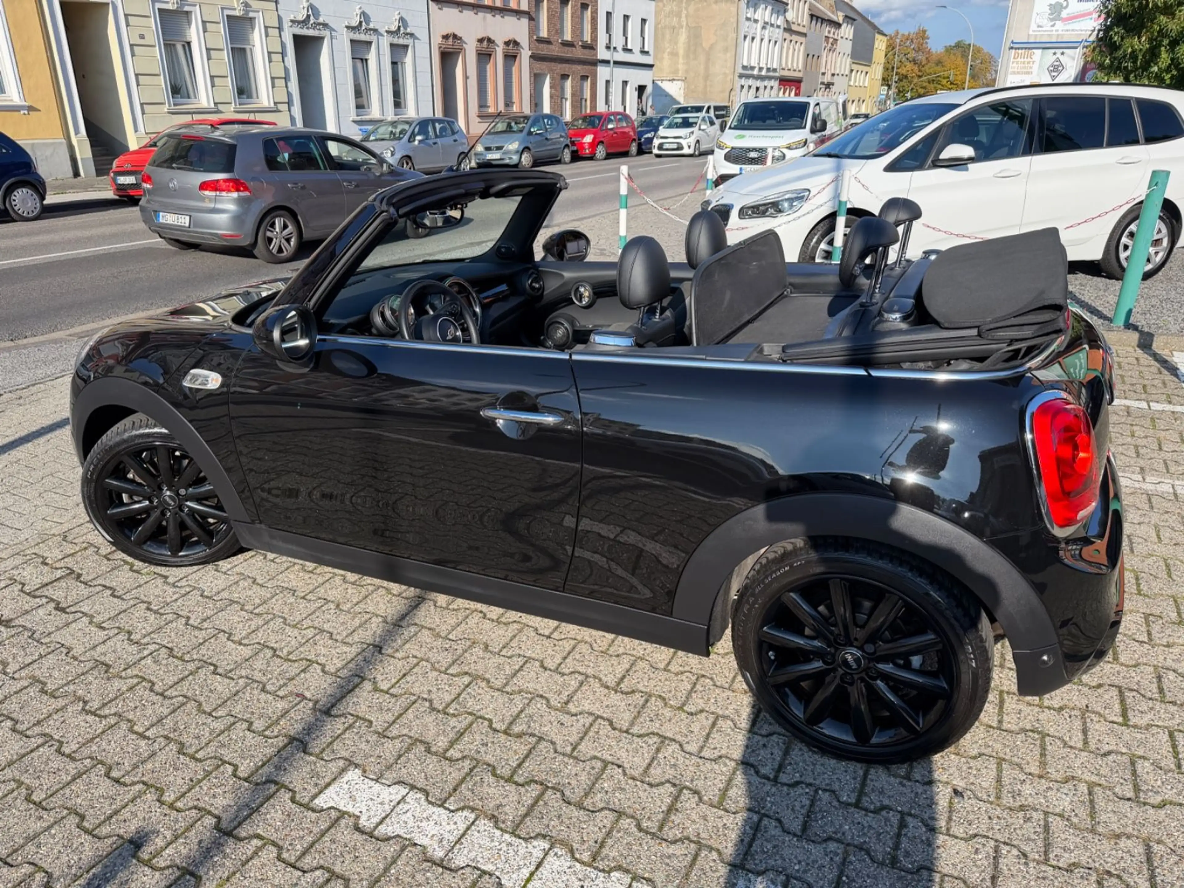 MINI Cooper S Cabrio NAVI PDC LEDER H&K 1-HAND — photo 6