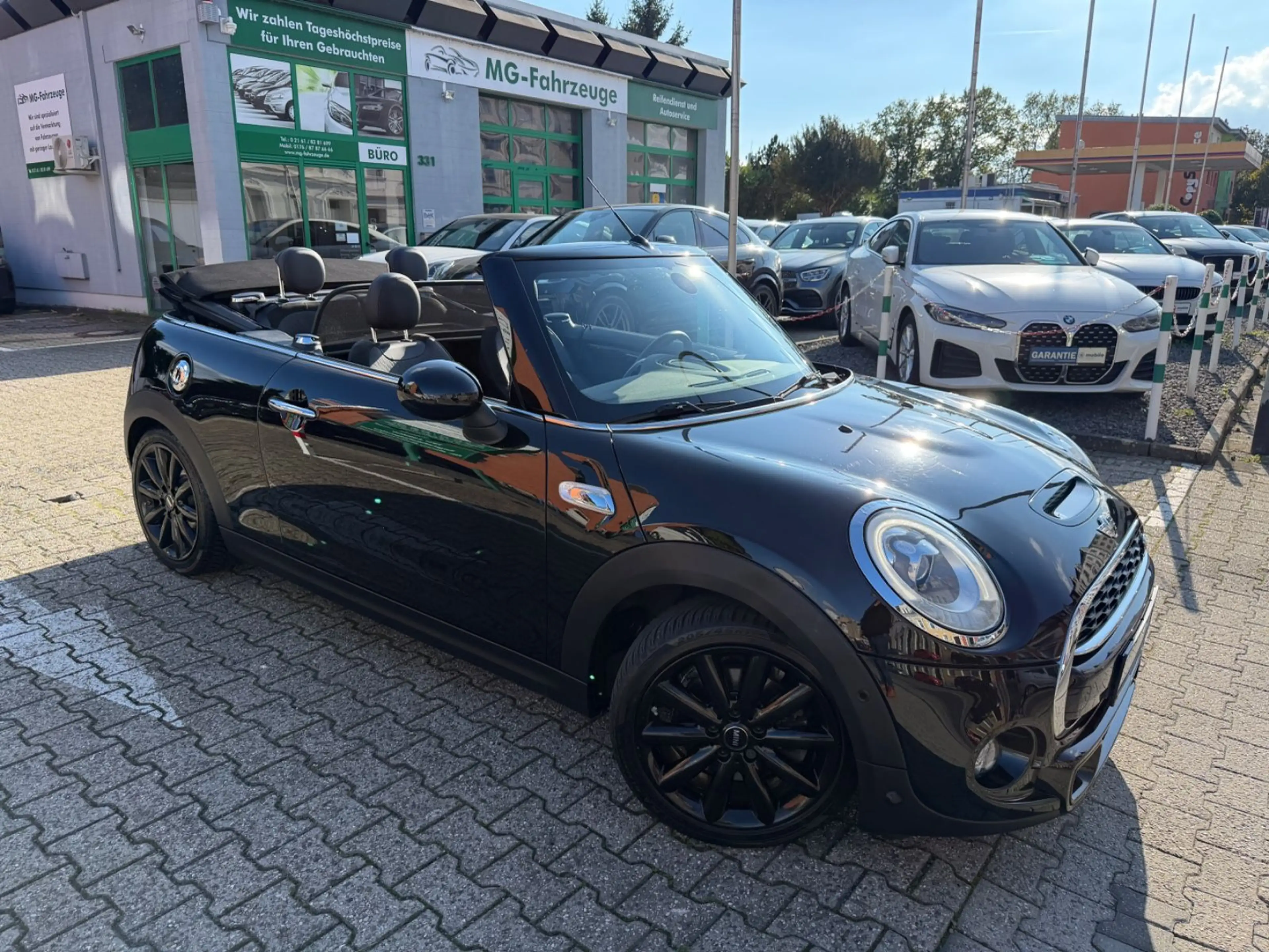 MINI Cooper S Cabrio NAVI PDC LEDER H&K 1-HAND — photo 2