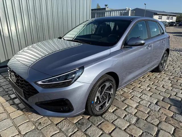 Hyundai i30 GO! 1.5 DPI 97 PS 6-Gang-Schaltgetriebe-Winterp...