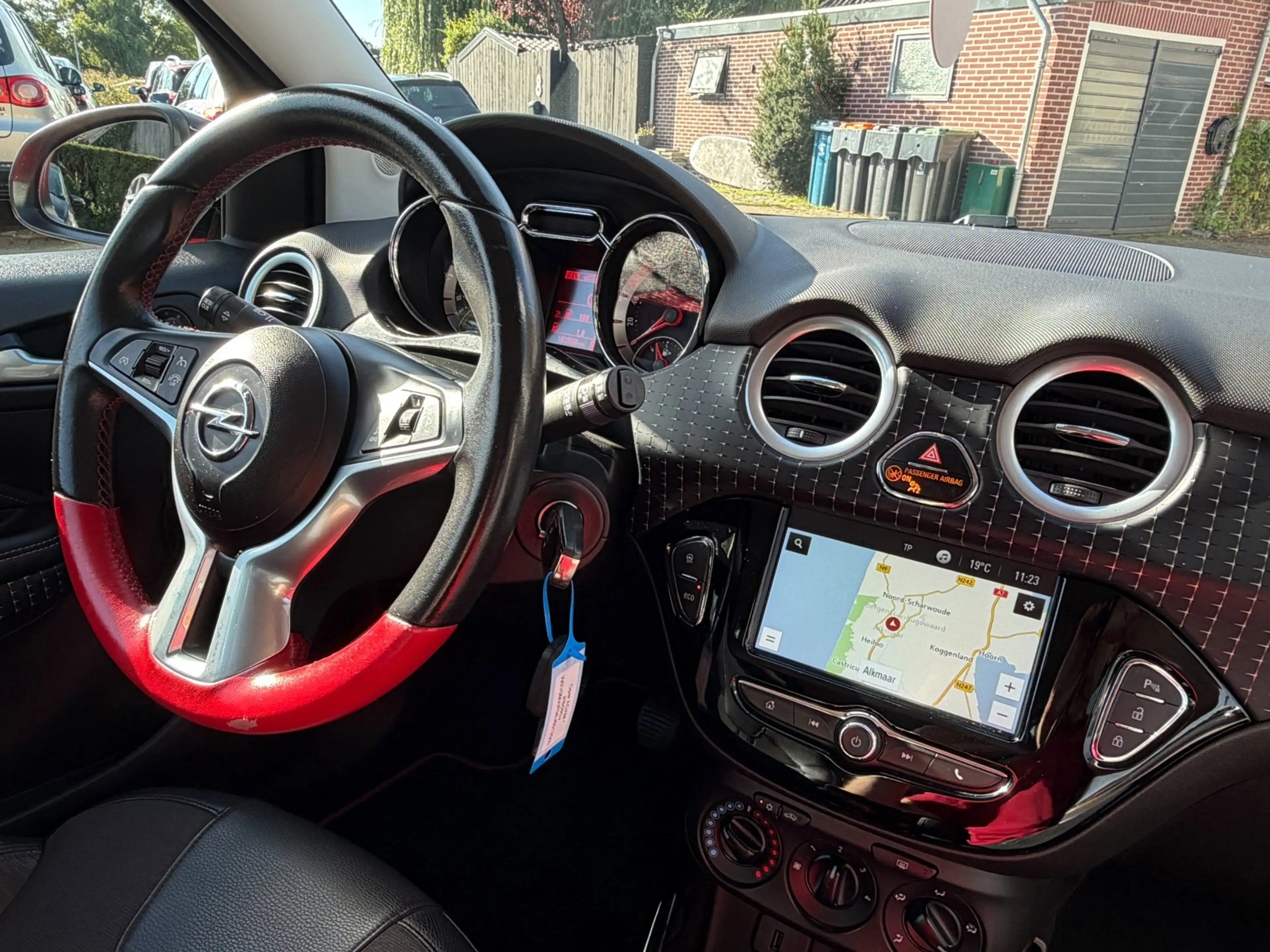 Opel Adam 1.0 Turbo Unlimited App-Connect Navi Cruise Park.S — photo 9