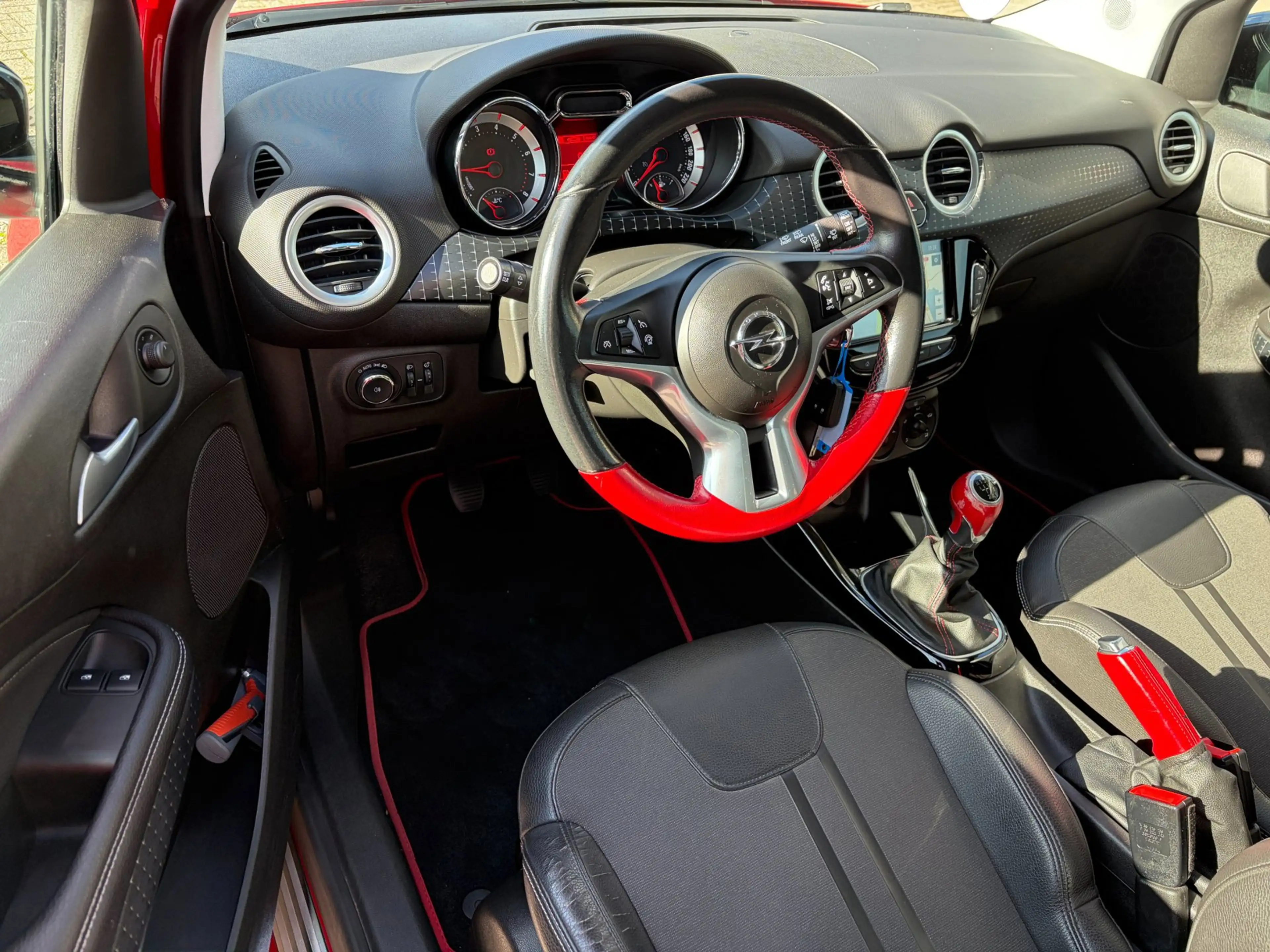 Opel Adam 1.0 Turbo Unlimited App-Connect Navi Cruise Park.S — photo 15