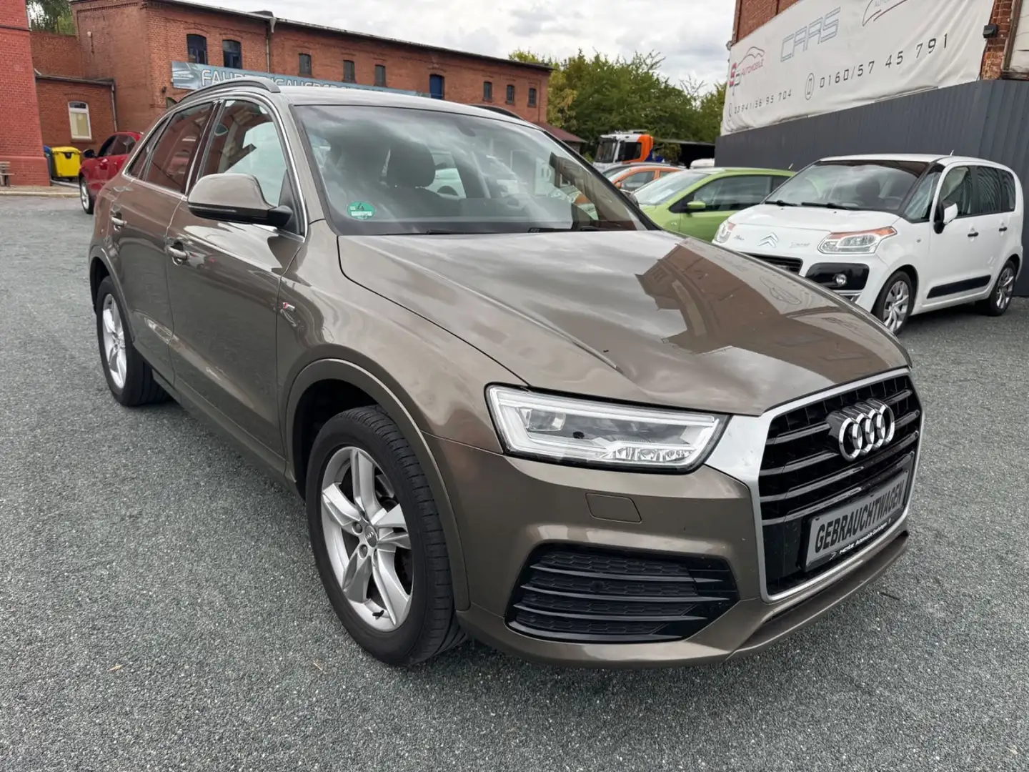 Audi Q3 1.4 TSI S-Line / LED / PDC / Navi / Keylees Brun - 1